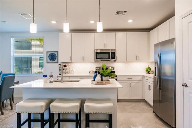 3791 Pebblebrook Ridge CT 102, Fort Myers, FL 33905