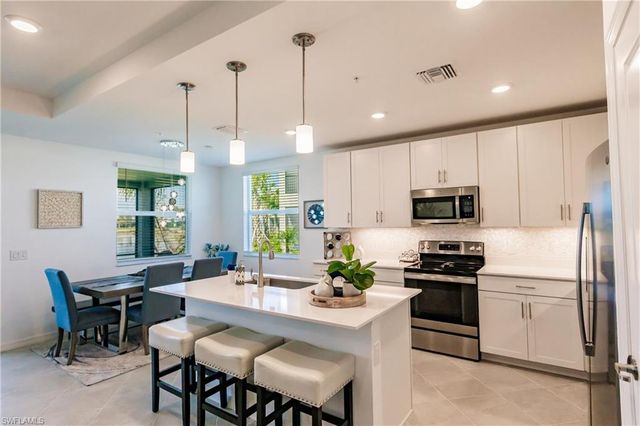 3791 Pebblebrook Ridge CT 102, Fort Myers, FL 33905