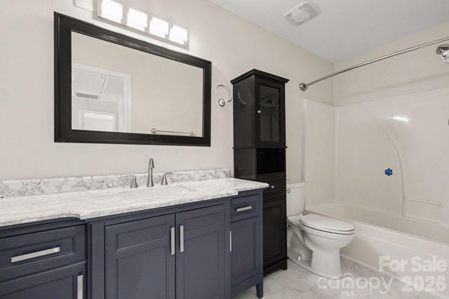 10912 Thousand Oaks Drive, Huntersville, NC 28078