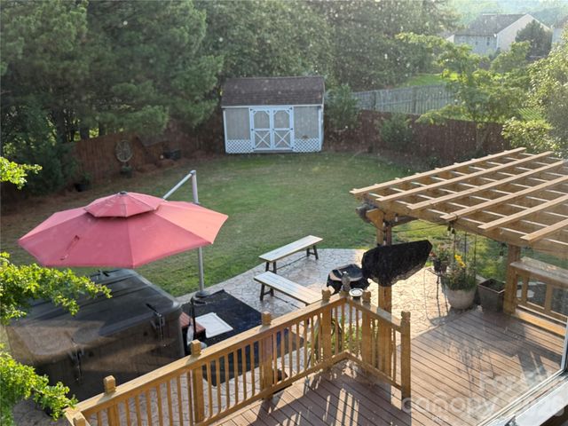 10912 Thousand Oaks Drive, Huntersville, NC 28078
