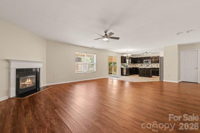 10912 Thousand Oaks Drive, Huntersville, NC 28078