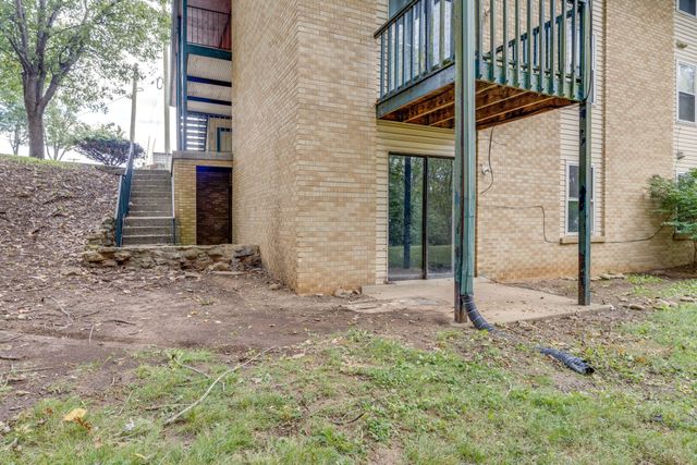 555 N DuPont Ave Apt D91, Madison, TN 37115