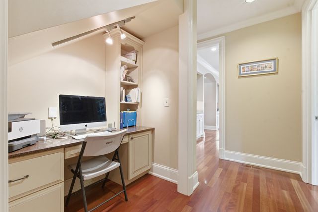 4022 Sneed Rd, Nashville, TN 37215