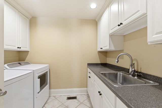 4022 Sneed Rd, Nashville, TN 37215