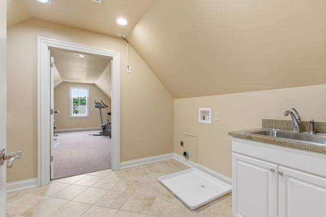 4022 Sneed Rd, Nashville, TN 37215