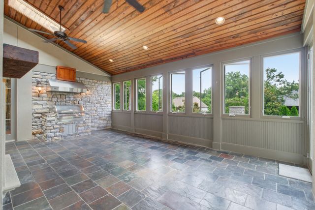 4022 Sneed Rd, Nashville, TN 37215