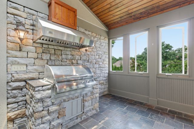 4022 Sneed Rd, Nashville, TN 37215