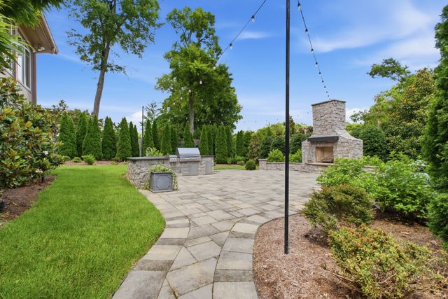 4022 Sneed Rd, Nashville, TN 37215