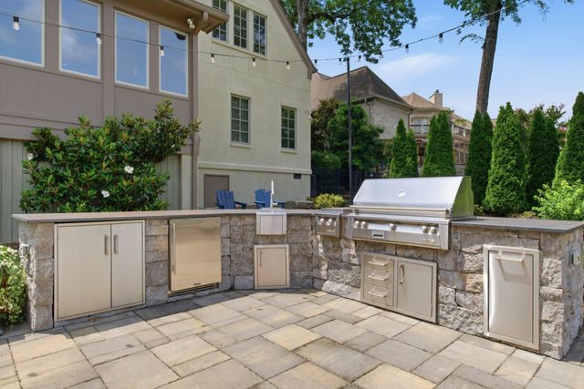 4022 Sneed Rd, Nashville, TN 37215