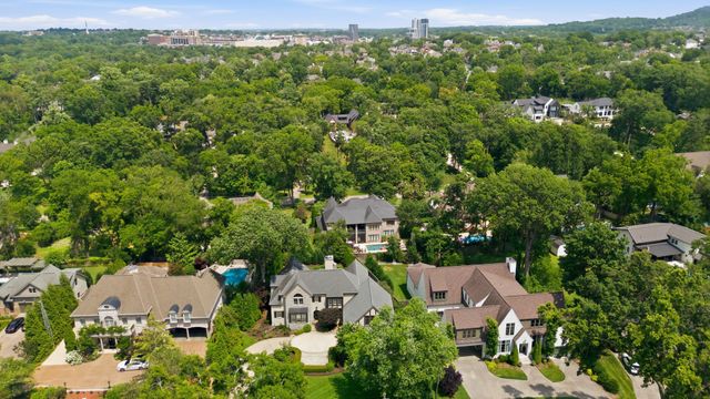 4022 Sneed Rd, Nashville, TN 37215