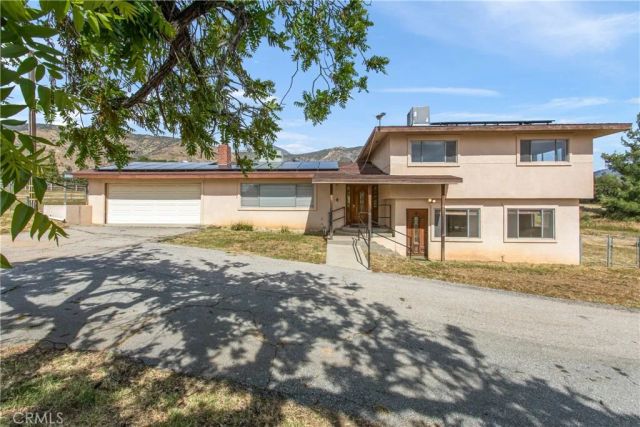 10207 Juniper Avenue, Yucaipa, CA 92399