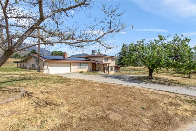 10207 Juniper Avenue, Yucaipa, CA 92399
