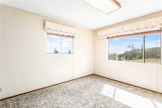 10207 Juniper Avenue, Yucaipa, CA 92399
