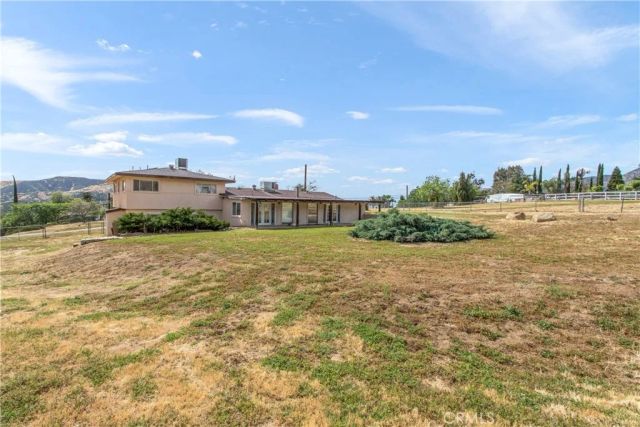 10207 Juniper Avenue, Yucaipa, CA 92399