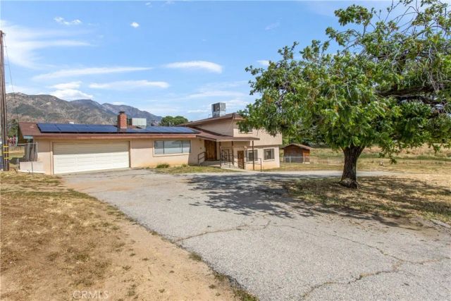 10207 Juniper Avenue, Yucaipa, CA 92399