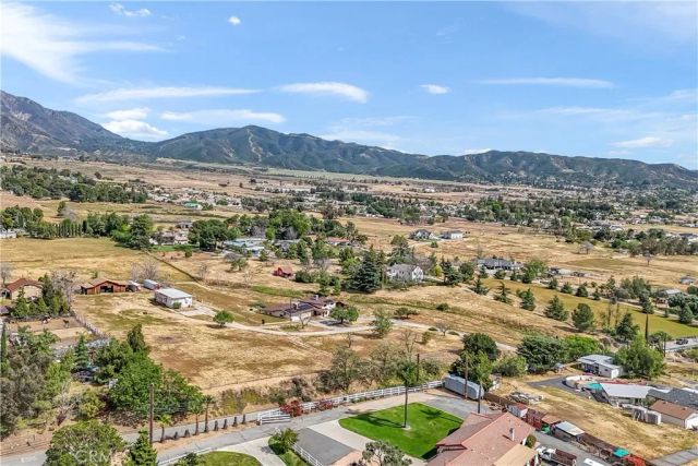 10207 Juniper Avenue, Yucaipa, CA 92399
