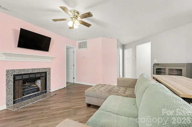 6125 Gray Gate Lane A, Charlotte, NC 28210