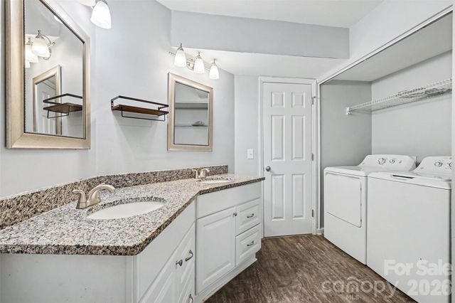 6125 Gray Gate Lane A, Charlotte, NC 28210