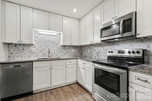 6125 Gray Gate Lane A, Charlotte, NC 28210