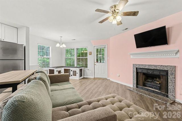6125 Gray Gate Lane A, Charlotte, NC 28210