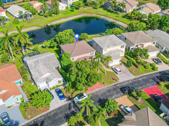 118 Rosewood Lane, Greenacres, FL 33463