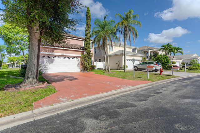 118 Rosewood Lane, Greenacres, FL 33463