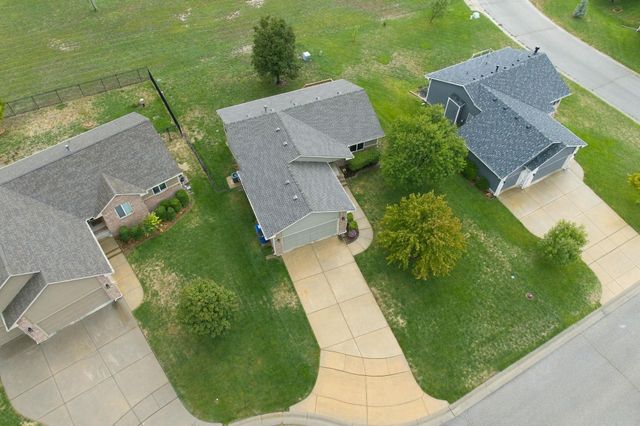 6910 N Wendell Ct, Park City, KS 67219