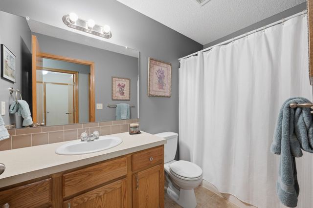 6910 N Wendell Ct, Park City, KS 67219