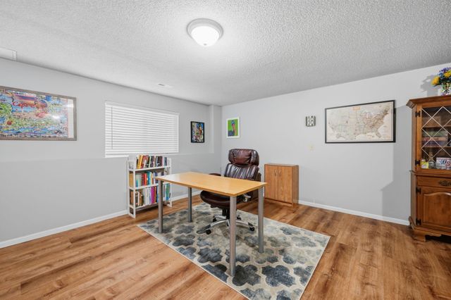 6910 N Wendell Ct, Park City, KS 67219