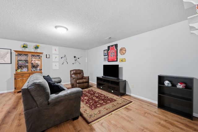 6910 N Wendell Ct, Park City, KS 67219