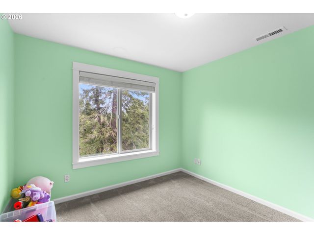 7281 Ne ROCKRIDGE Pl, Hillsboro, OR 97124