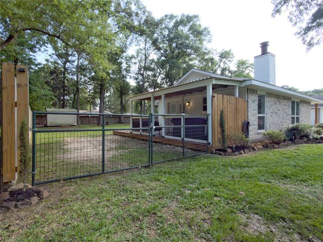 218 Holly Lane, Woodbranch, TX 77357