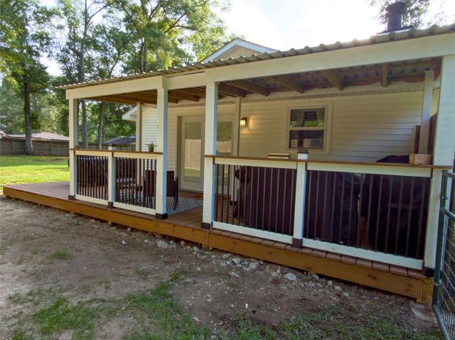 218 Holly Lane, Woodbranch, TX 77357