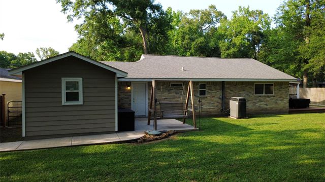 218 Holly Lane, Woodbranch, TX 77357