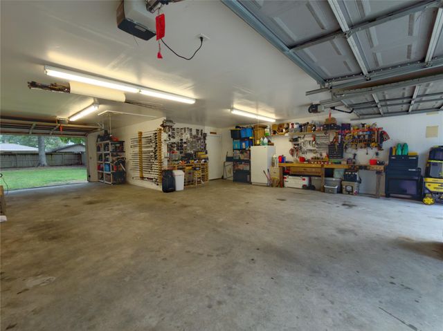 218 Holly Lane, Woodbranch, TX 77357