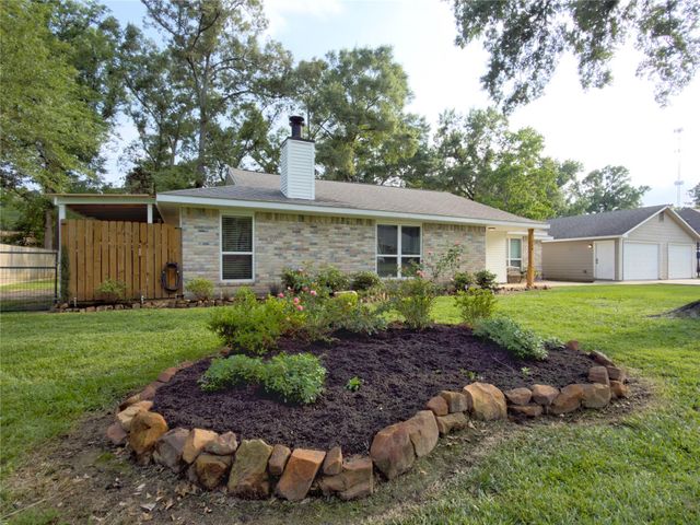218 Holly Lane, Woodbranch, TX 77357