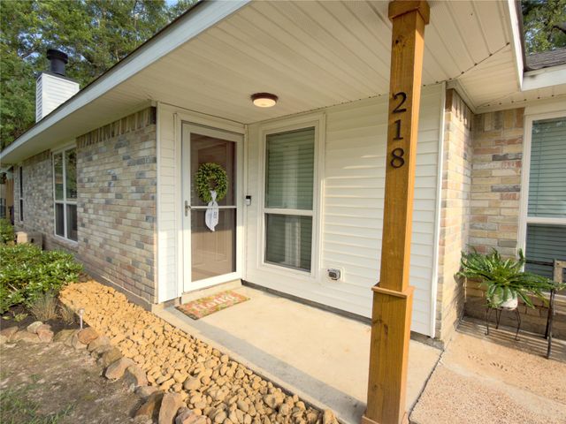 218 Holly Lane, Woodbranch, TX 77357