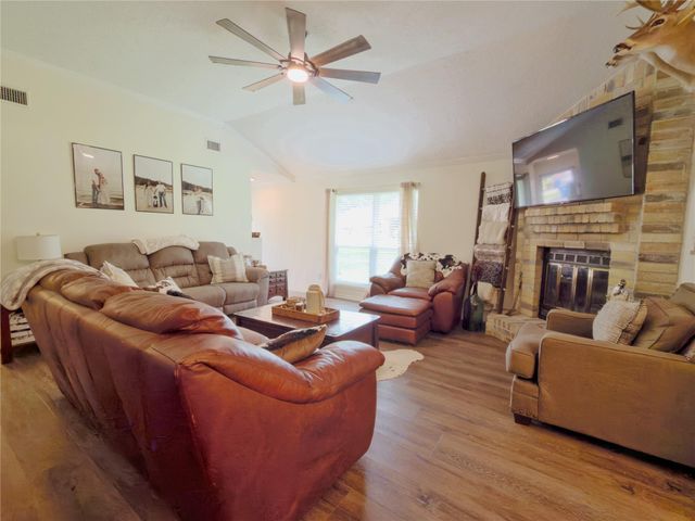 218 Holly Lane, Woodbranch, TX 77357