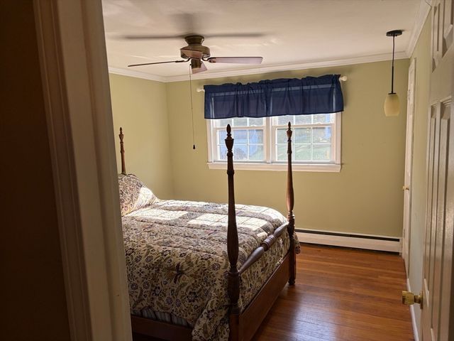 118 Longwood Drive, Chicopee, MA 01020