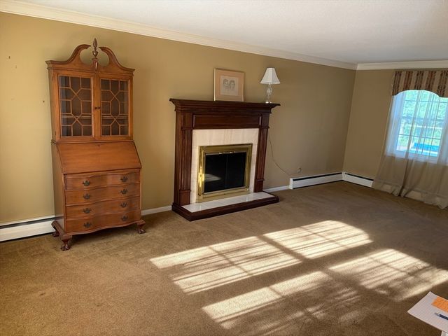 118 Longwood Drive, Chicopee, MA 01020