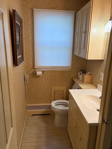 118 Longwood Drive, Chicopee, MA 01020