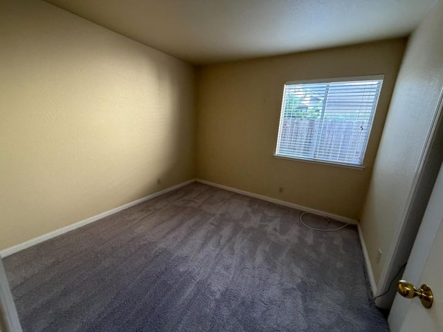 5825 Laguna Trail Way, Elk Grove, CA 95758