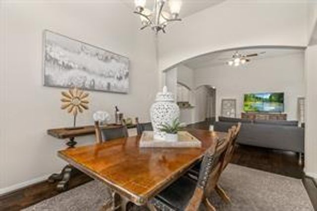 30110 E Sapling Oaks Place, Magnolia, TX 77355