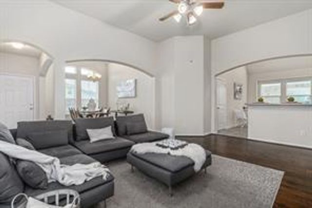 30110 E Sapling Oaks Place, Magnolia, TX 77355