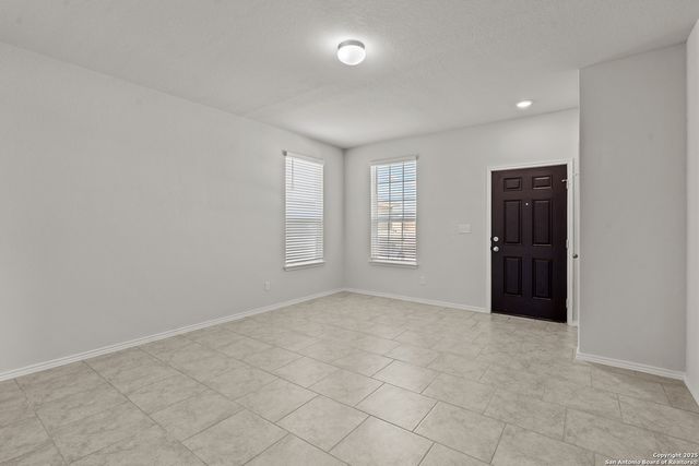 923 Bluegrass Point, New Braunfels, TX 78130