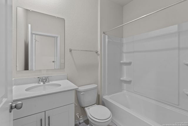 923 Bluegrass Point, New Braunfels, TX 78130