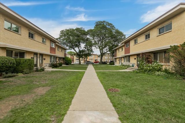 6524 N Northwest Highway A, Chicago, IL 60631