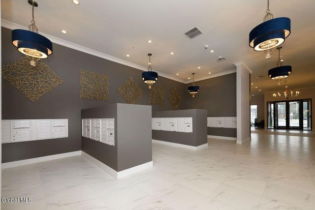 6051 State Farm Road 118, Guilderland, NY 12084