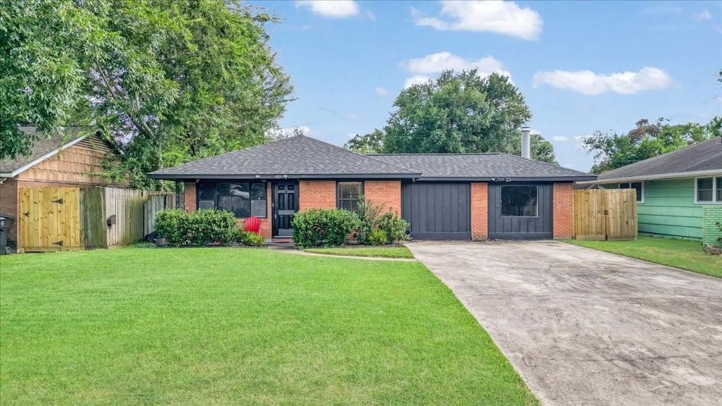 4701 W 43rd Street, Houston, TX 77092
