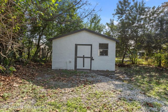 7100 Ashwood Drive, Port Richey, FL 34668